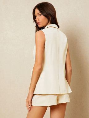 Conjunto Casual de Colete e Shorts